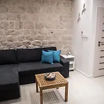 Limestone Heritage House Апарт-готель