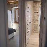 Апарт-готель Limestone Heritage House Трогір