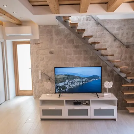 Limestone Heritage House Trogir