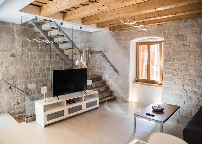 Limestone Heritage House Τρογκίρ