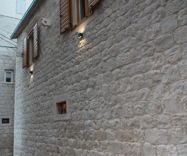 Limestone Heritage House 4*