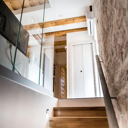 Limestone Heritage House 4* Τρογκίρ