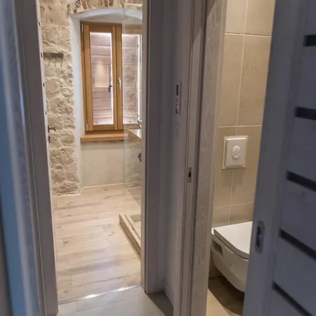 Limestone Heritage House Ξενοδοχείο με διαμερίσματα Τρογκίρ