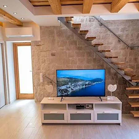 Апарт-готель Limestone Heritage House
