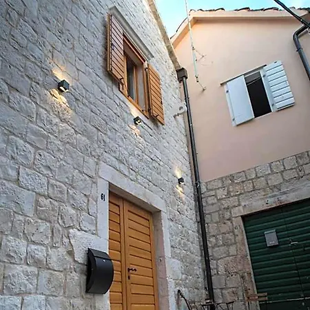 Limestone Heritage House 4*