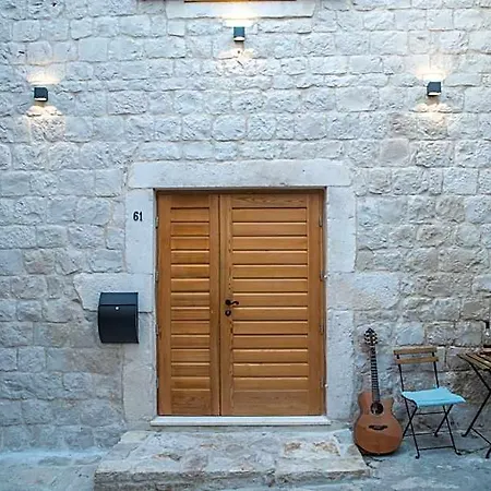 Limestone Heritage House Апарт-готель