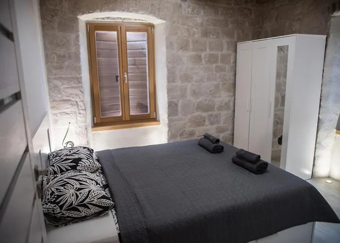 Limestone Heritage House Aparthotel