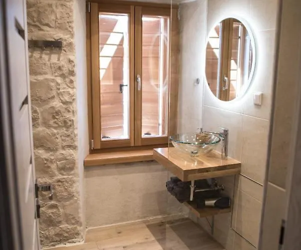 Limestone Heritage House Hotel apartamentowy Trogir