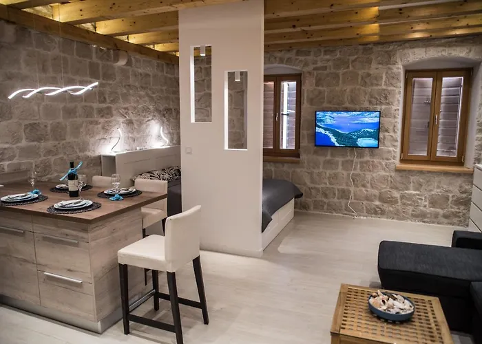 Limestone Heritage House Hotel apartamentowy Trogir